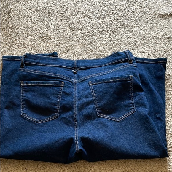 Gloria Vanderbilt Deep Blue Denim Jeans Amanda - Picture 3 of 4